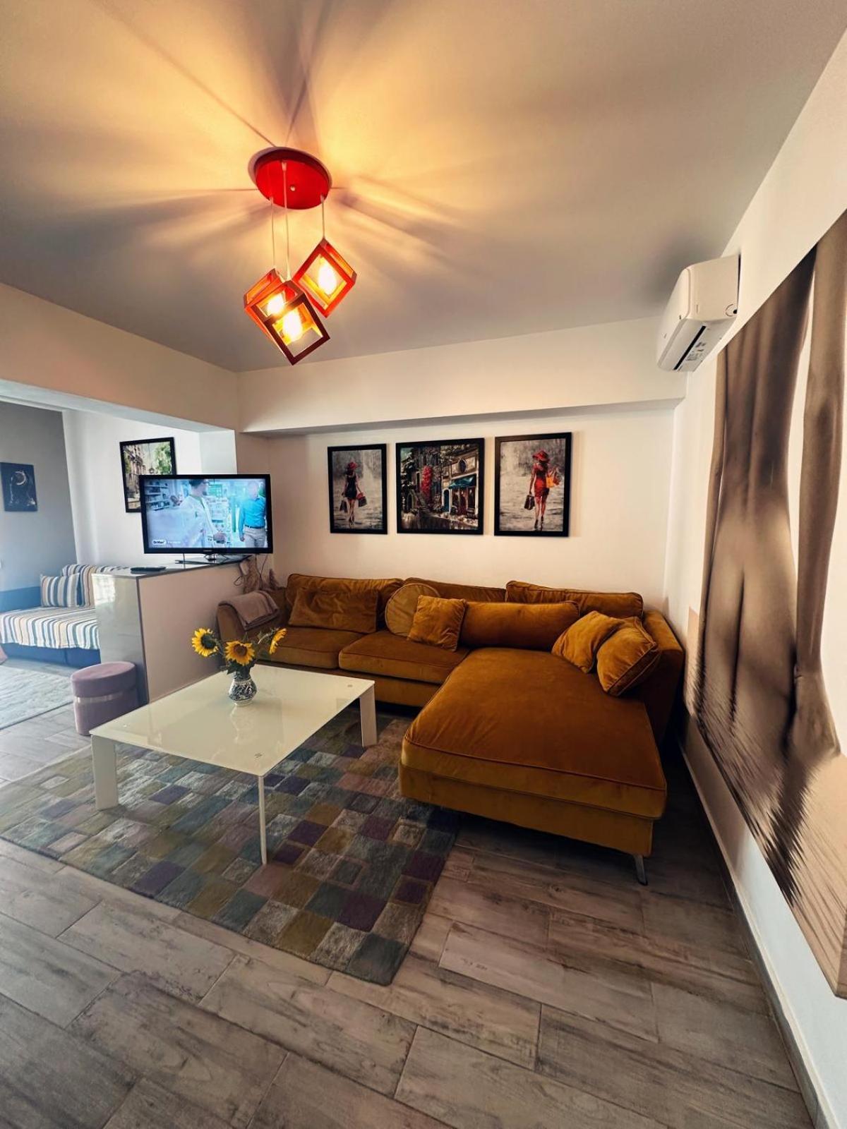 Aparthotel Rohan Studio One à Năvodari Extérieur photo